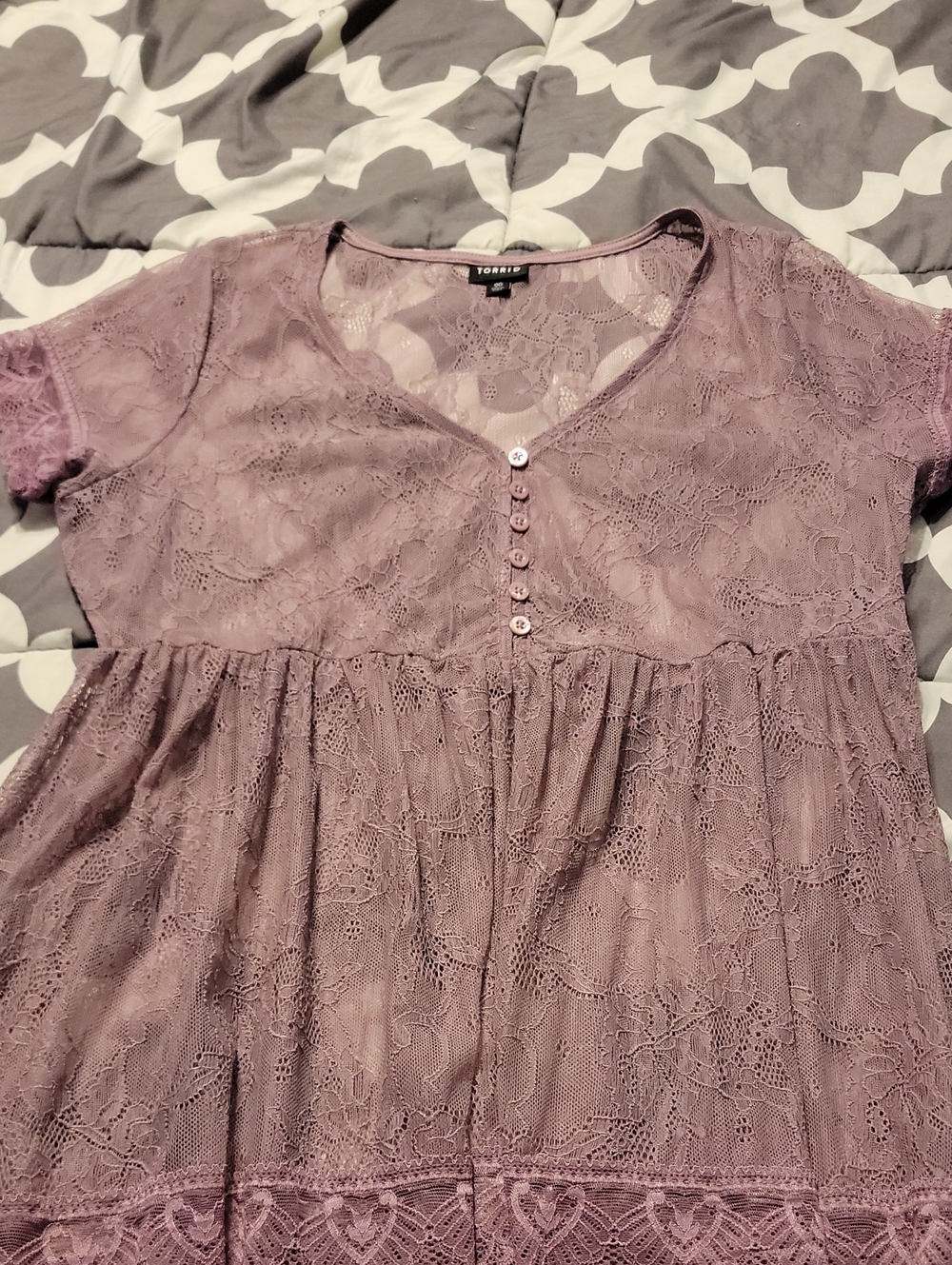 Torrid Size 00 mauve lace button-front tunic New Plus Size